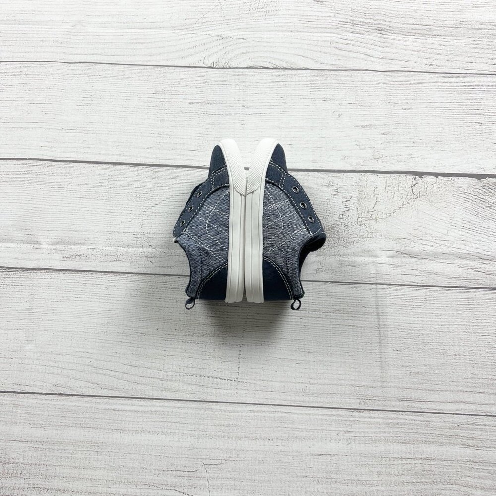 Wonder Nation Slip On Sneakers - Picture 4 of 6